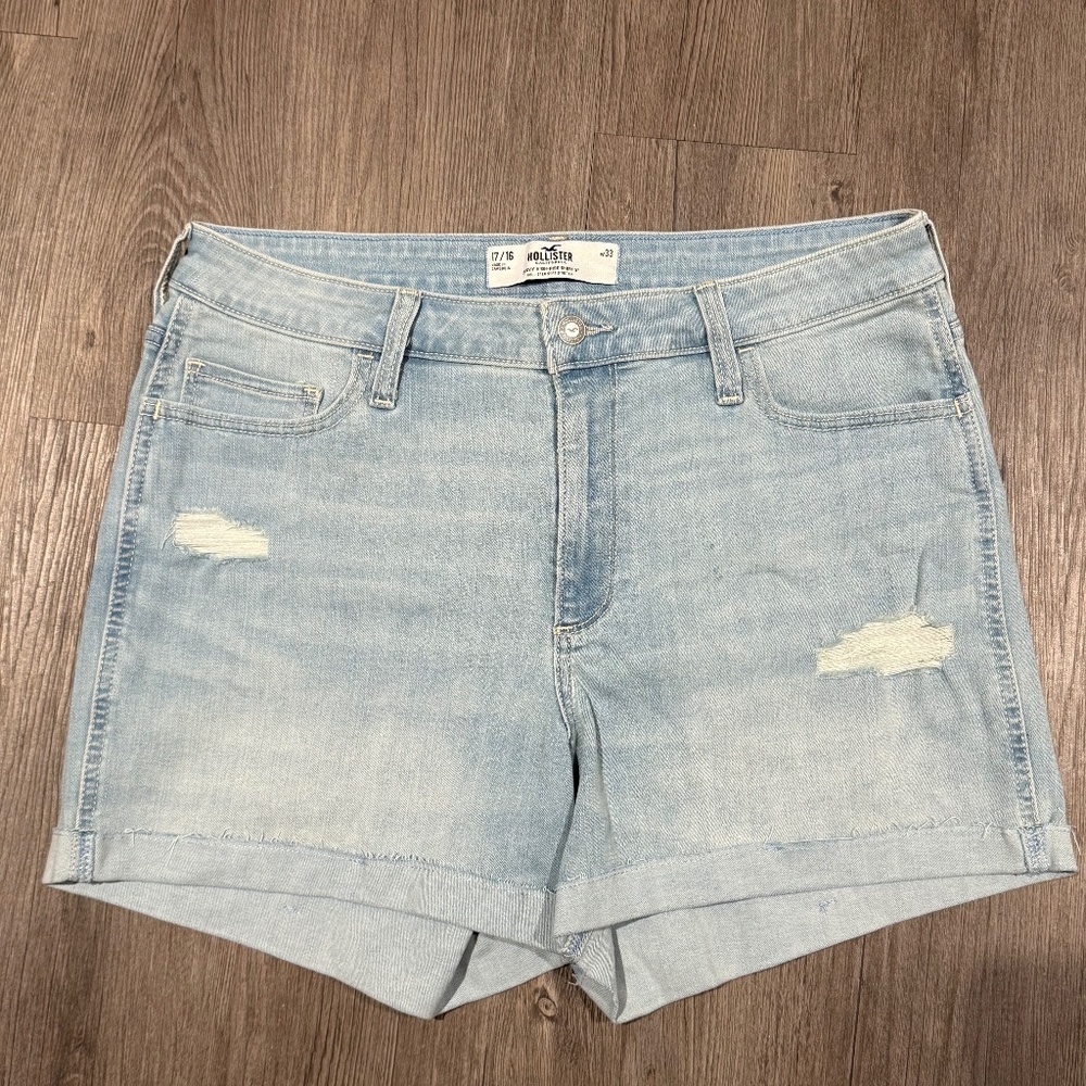Summer style Hollister Light Wash Denim Shorts 👖vacation vibe  High-Rise